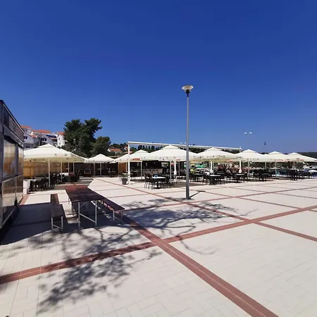 דירה Bella Mit Balkon Und Terrasse In