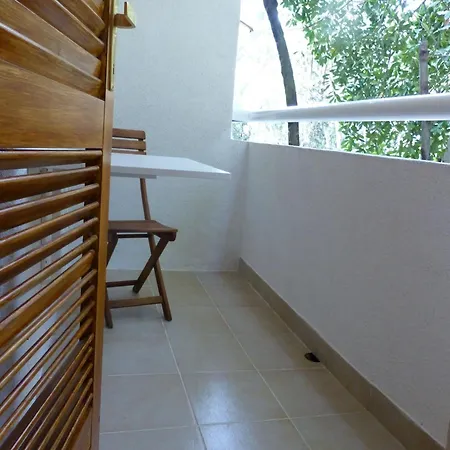 דירה Bella Mit Balkon Und Terrasse In *